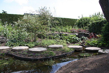 Appeltern gardens&copy;Ken Woolfenden