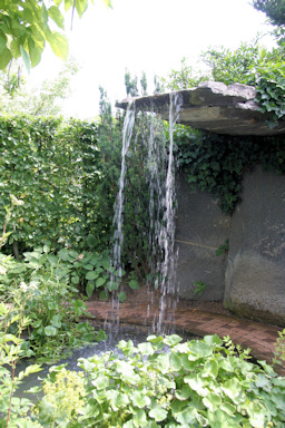 Appeltern gardens&copy;Ken Woolfenden