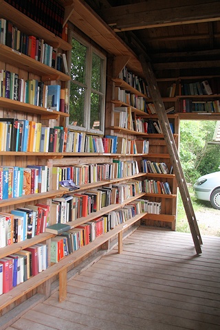 Gaissmayer Nursery - old pigeon house, now a library