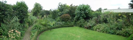 Garden of Ton Hannink&copy;K.Woolfenden