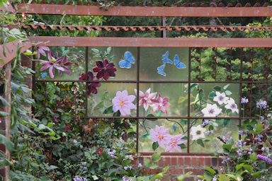 Clematis stained glass window by Pat Eckhardt©K.Woolfenden