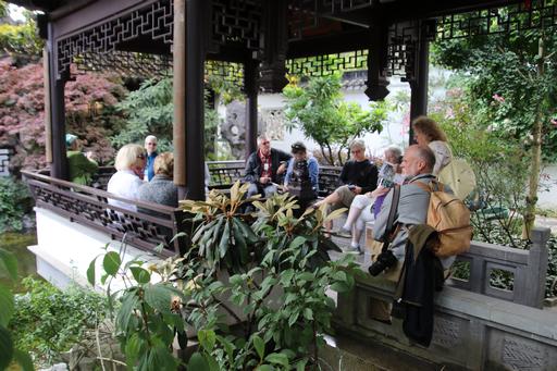 Listening to our guide&copy;Ken Woolfenden