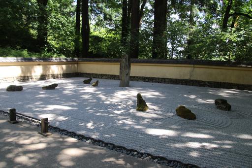 Sand and Stone Garden&copy;Ken Woolfenden